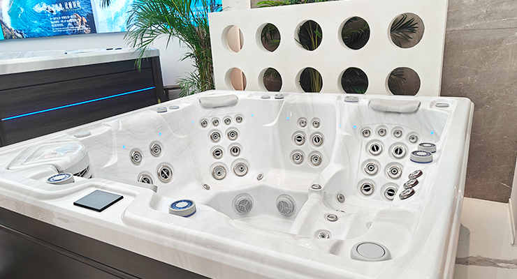 Global Manufacturing Scale Hot Tubs